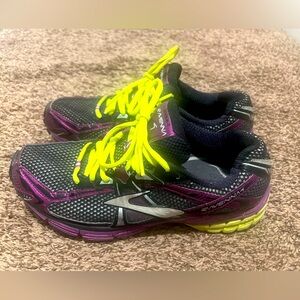 Brooks Ravenna Sneaker Running Shoes Black Purple‎ Green Womens Sz 8.5